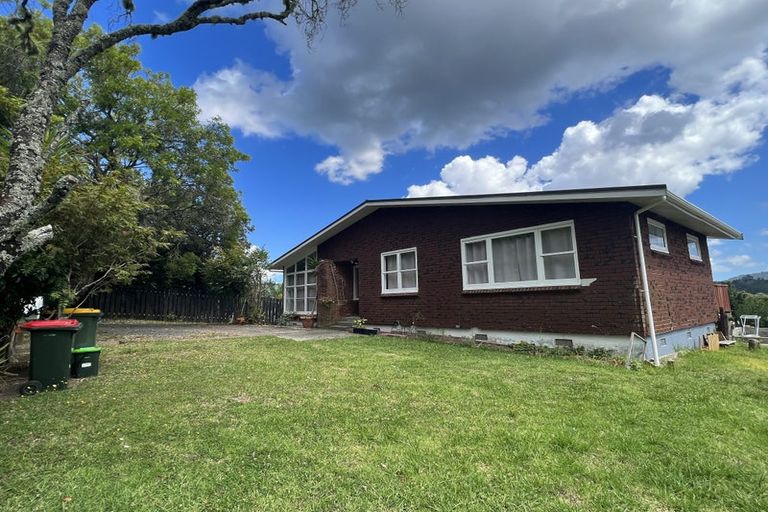 Photo of property in 11 Autumn Avenue, Glen Eden, Auckland, 0602