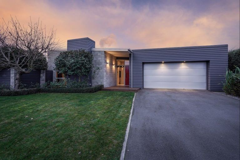 Photo of property in 50 Oakwood Drive, Rangiora, 7400