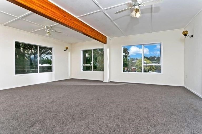 Photo of property in 31 Lanigan Street, Birkdale, Auckland, 0626