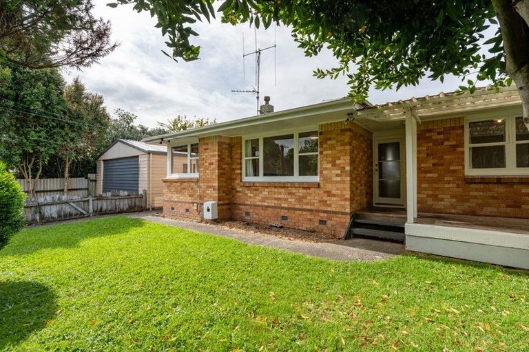 Photo of property in 35 Coleridge Drive, Enderley, Hamilton, 3214