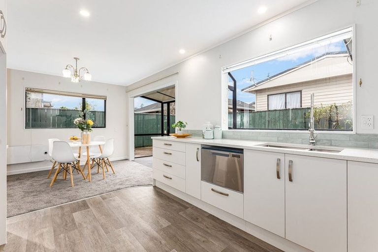 Photo of property in 2/25 Vincent Street, Waterloo, Lower Hutt, 5011