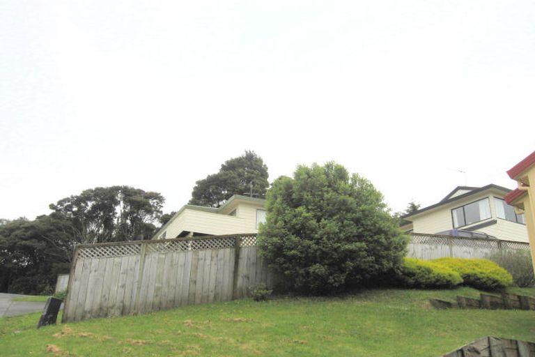 Photo of property in 2/51 Noeleen Street, Glenfield, Auckland, 0629