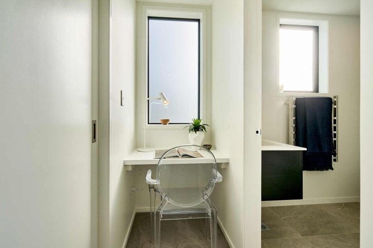 Photo of property in 15 Ara Toutouwai, Karori, Wellington, 6012