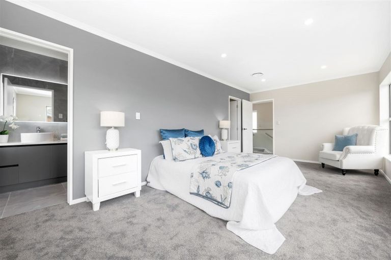 Photo of property in 15 Drumconnell Drive, Flat Bush, Auckland, 2019