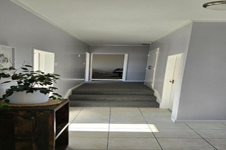 Photo of property in 12 The Quarterdeck, Whitby, Porirua, 5024