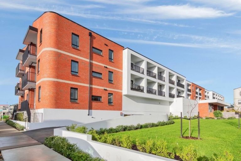 Photo of property in 202/81 Mapou Road, Hobsonville, Auckland, 0616