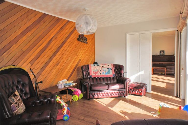 Photo of property in 7 Janome Place, Bucklands Beach, Auckland, 2014