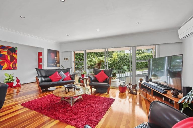 Photo of property in 19 Merchant Avenue, Te Atatu South, Auckland, 0610