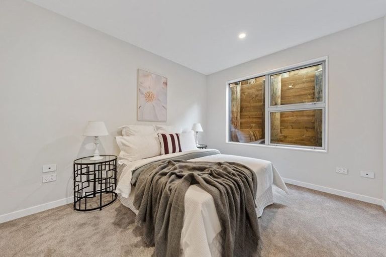 Photo of property in 41c Chamberlain Road, Massey, Auckland, 0614