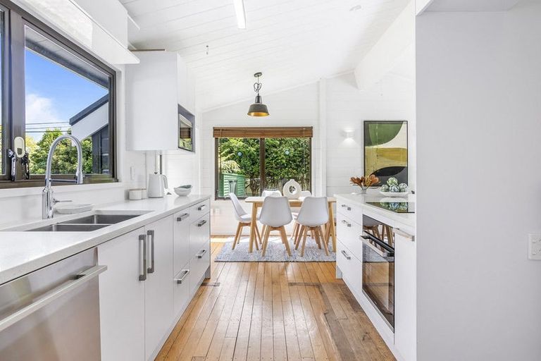 Photo of property in 1 Puketaha Road, Swanson, Auckland, 0816