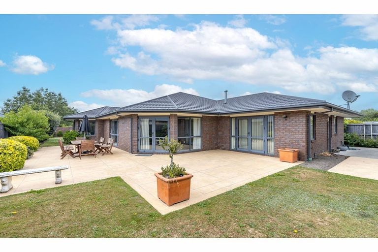 Photo of property in 4 Annaby Drive, Northwood, Christchurch, 8051