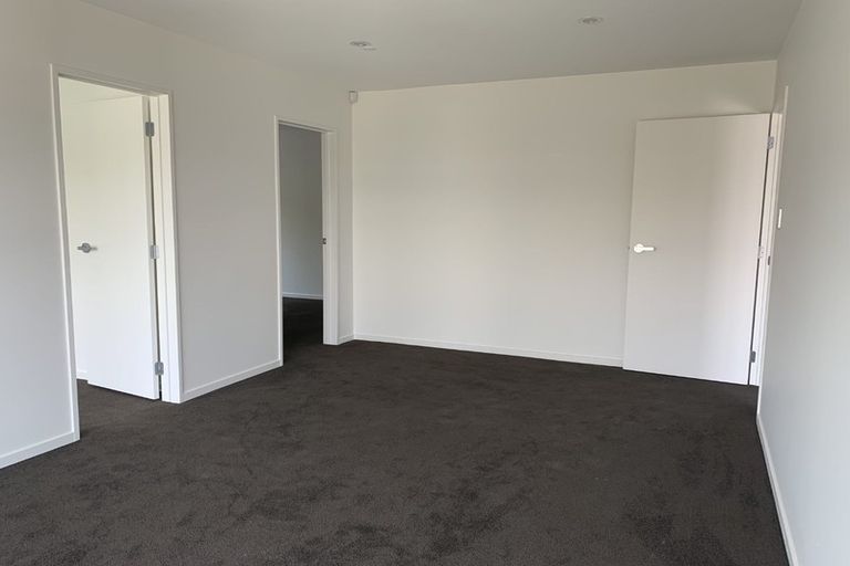 Photo of property in 70 Kerrykeel Drive, Flat Bush, Auckland, 2019