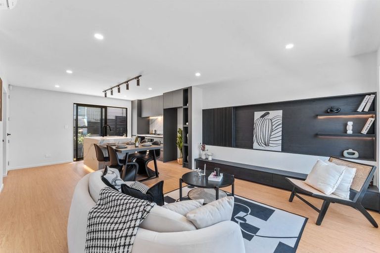 Photo of property in 42b Velma Road, Hillcrest, Auckland, 0627