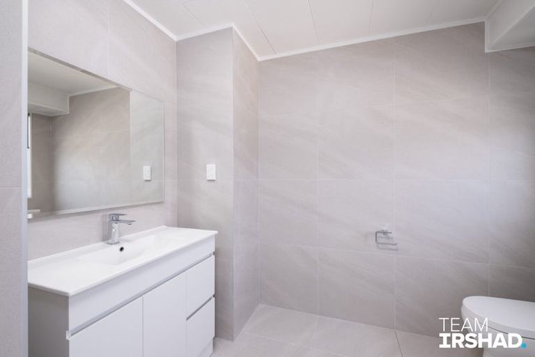 Photo of property in 176 Finlayson Avenue, Clendon Park, Auckland, 2103