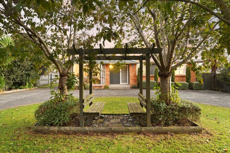 Photo of property in 102 Browning Street, Leamington, Cambridge, 3432