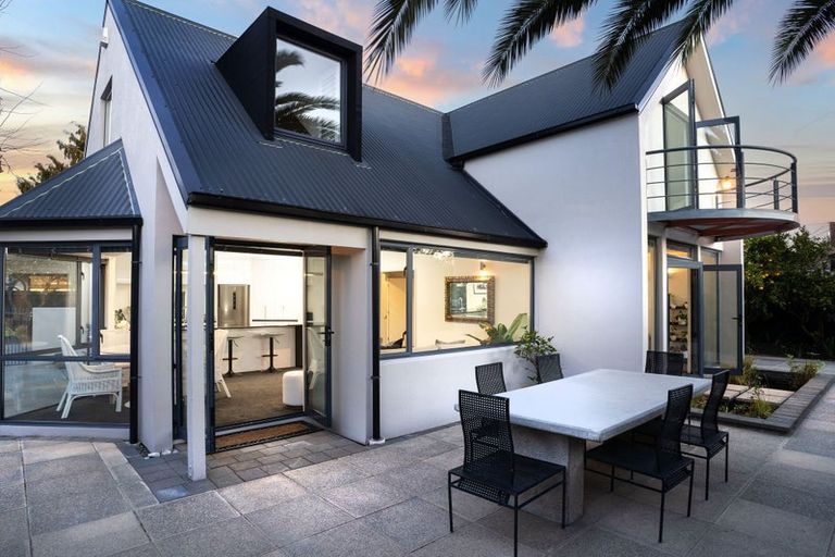 Photo of property in 2/37c Glenharrow Avenue, Avonhead, Christchurch, 8042