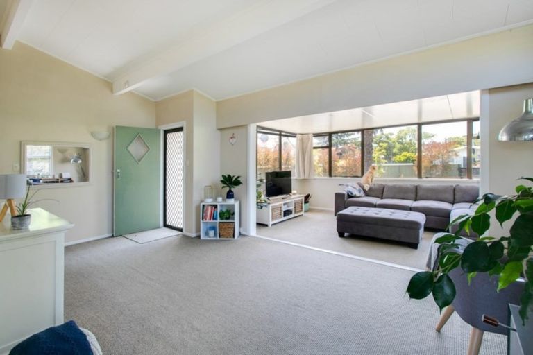 Photo of property in 4 O'dowd Road, Taradale, Napier, 4112