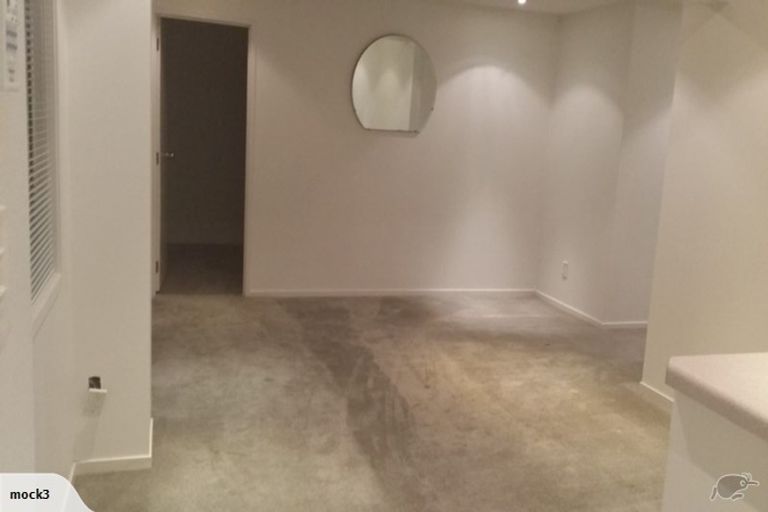 Photo of property in 35 Cyclarama Crescent, Massey, Auckland, 0614