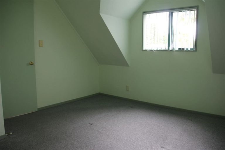 Photo of property in 56a Taikata Road, Te Atatu Peninsula, Auckland, 0610