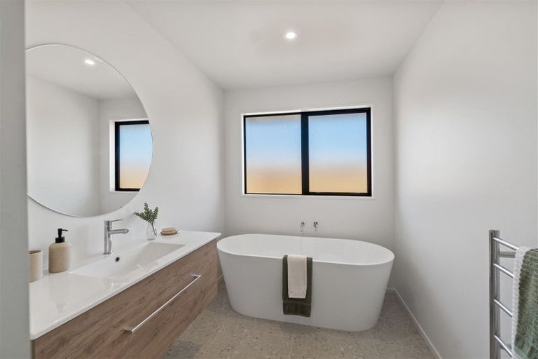 Photo of property in 36 Marcoola Drive, Rolleston, 7614