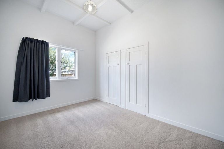 Photo of property in 1/36 Miro Street, New Lynn, Auckland, 0600