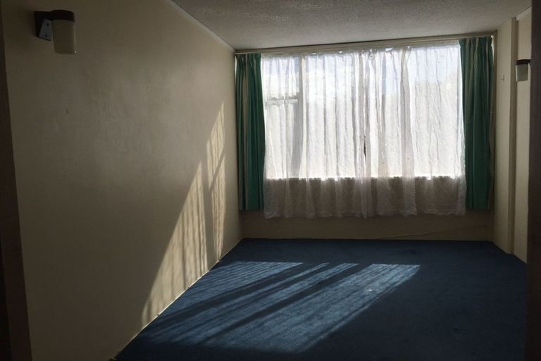 Photo of property in Beresford Apartments, 118u4 Russell Terrace, Berhampore, Wellington, 6023