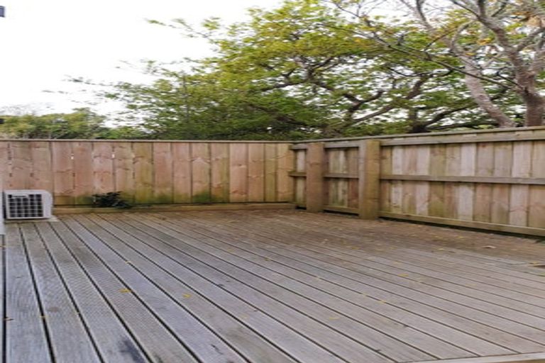 Photo of property in 113d6 Moorefield Road, Johnsonville, Wellington, 6037