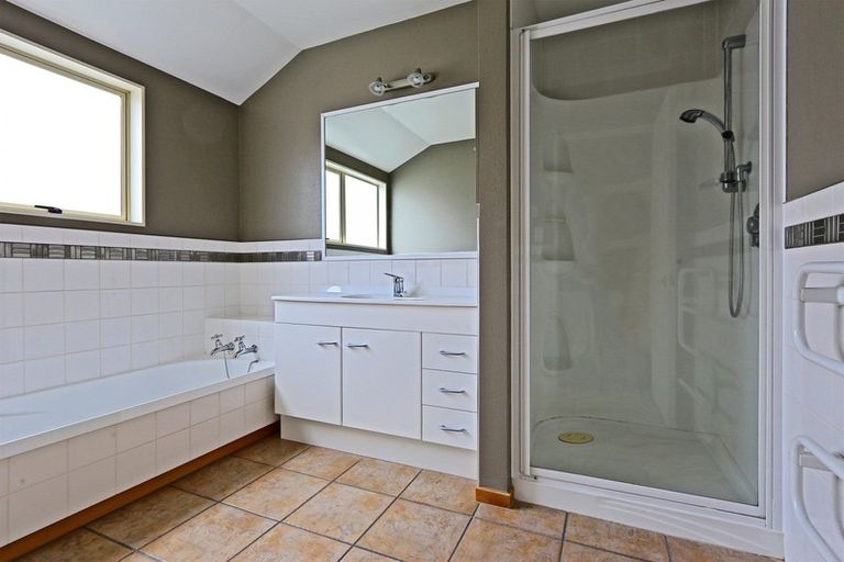 Photo of property in 19a Murphy Road, Taradale, Napier, 4112