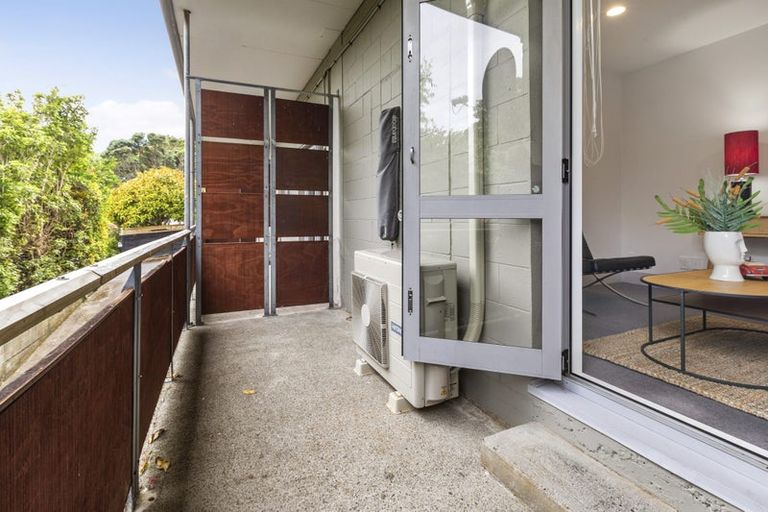 Photo of property in 112u2 Mairangi Road, Wilton, Wellington, 6012