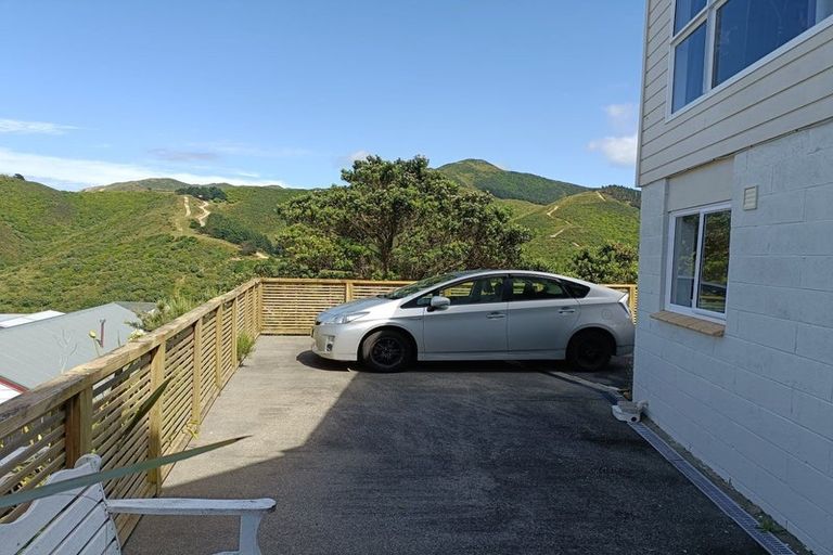 Photo of property in 16 Frobisher Street, Island Bay, Wellington, 6023