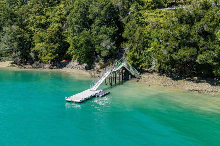 Photo of property in 1775 Kenepuru Road, Te Mahia, Picton, 7282