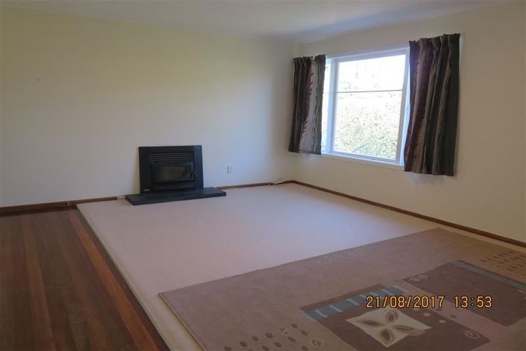 Photo of property in 37 Te Kanawa Crescent, Henderson, Auckland, 0610