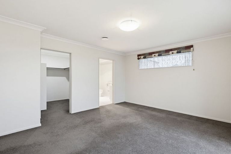 Photo of property in 7 Balgay Street, Upper Riccarton, Christchurch, 8041