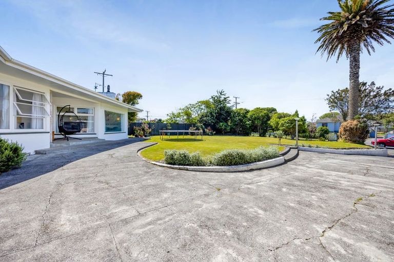 Photo of property in 161 South Road, Hawera, 4610