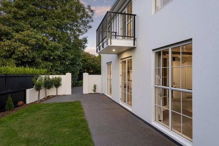 Photo of property in 24 Felstead Place, Avonhead, Christchurch, 8042