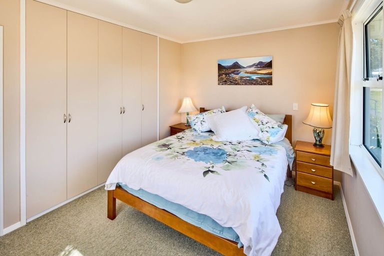 Photo of property in 2a Argyle Grove, Trentham, Upper Hutt, 5018