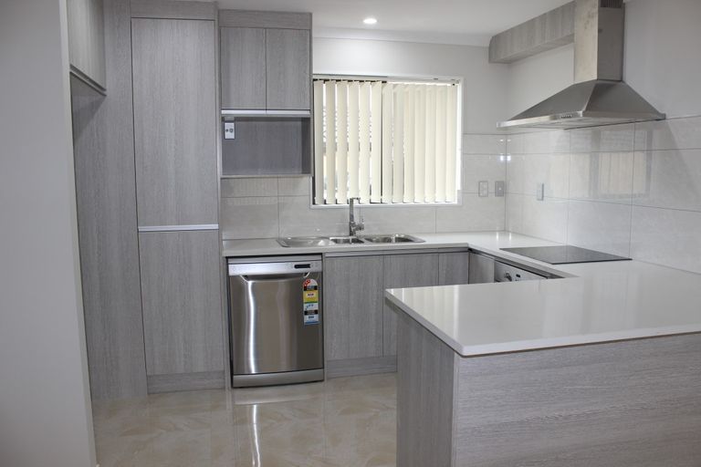 Photo of property in 52a Churchill Avenue, Manurewa, Auckland, 2102