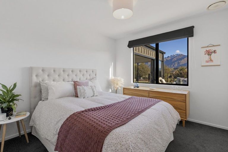 Photo of property in 17 Mcadam Drive, Jacks Point, Queenstown, 9371