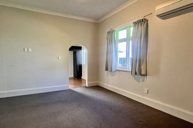 Photo of property in 30 Waimairi Road, Upper Riccarton, Christchurch, 8041