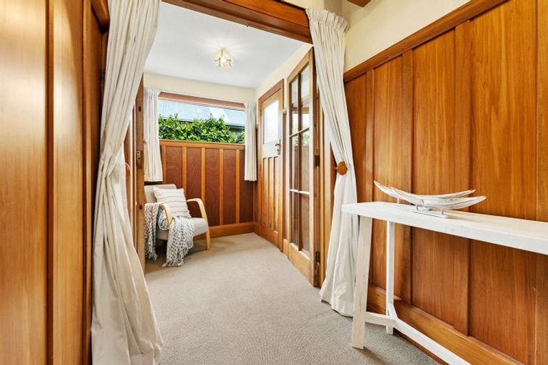 Photo of property in 38 Corson Avenue, Beckenham, Christchurch, 8023