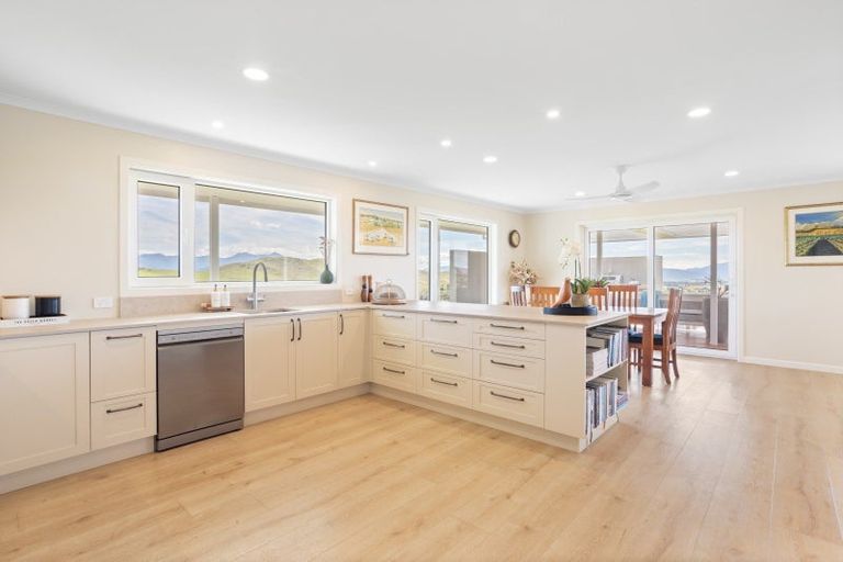 Photo of property in Omaka View, 270 Barracks Road, Hawkesbury, Blenheim, 7272