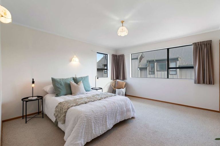 Photo of property in 11a Garfield Road, Helensville, 0800