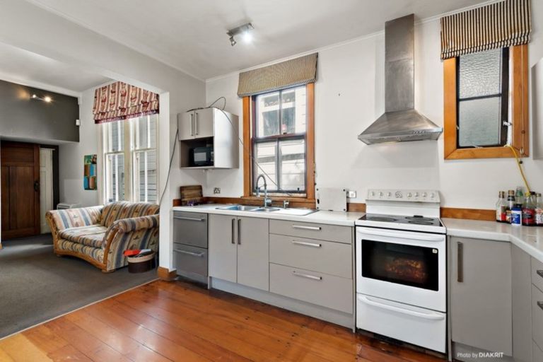 Photo of property in 128a Tasman Street, Mount Cook, Wellington, 6021