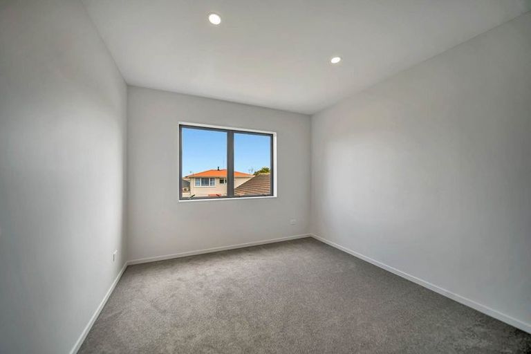 Photo of property in 24a Fernaig Street, Papakura, 2110