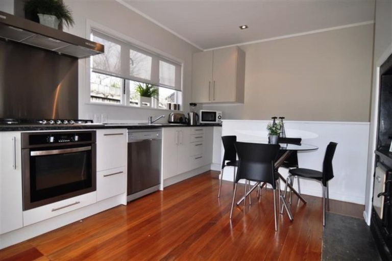 Photo of property in 163 Titirangi Road, New Lynn, Auckland, 0600