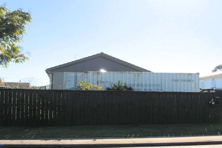Photo of property in 96 Cargill Street, Papakura, 2110