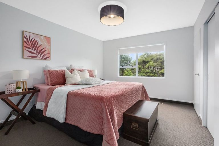 Photo of property in 75 Mercury Way, Whitby, Porirua, 5024