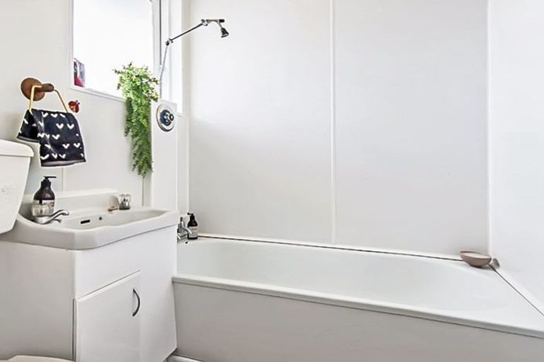 Photo of property in 4/39 Tower Street, Hornby, Christchurch, 8042