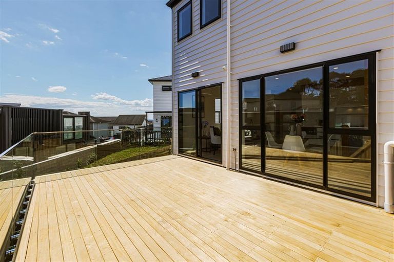 Photo of property in 108 Joseph Street, Flat Bush, Auckland, 2019