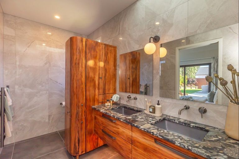 Photo of property in 22 Phoenix Palms Grove, Levin, 5510